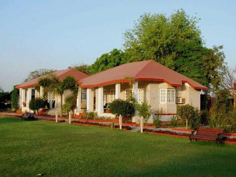 Tiger Den Resort Khilchīpur 外观 照片
